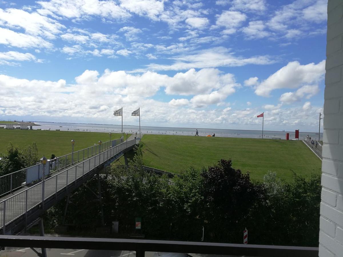 Strandhotel Salty Busum Exterior photo